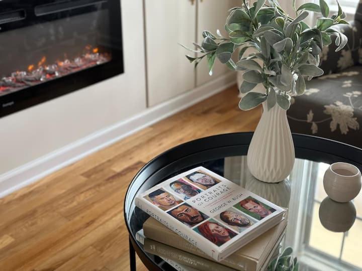 Vine City Home - Duplex - 3 Mins From Gwcc & Mercedes- Benz Stadium Atlanta Habitación foto